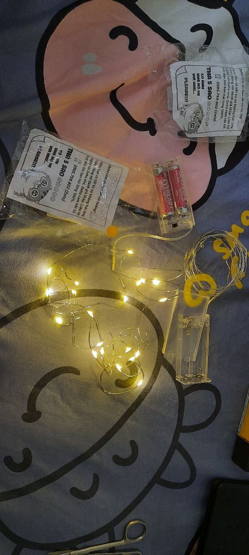 Mua 2 dây rồi, dễ xài và rất tiện, thik đem đi đâu thì đem, k dùng nữa thì mang đi cất cũng dễ. còn bắt ngta chụp cả hình, mệt "mị" quá nha!!!