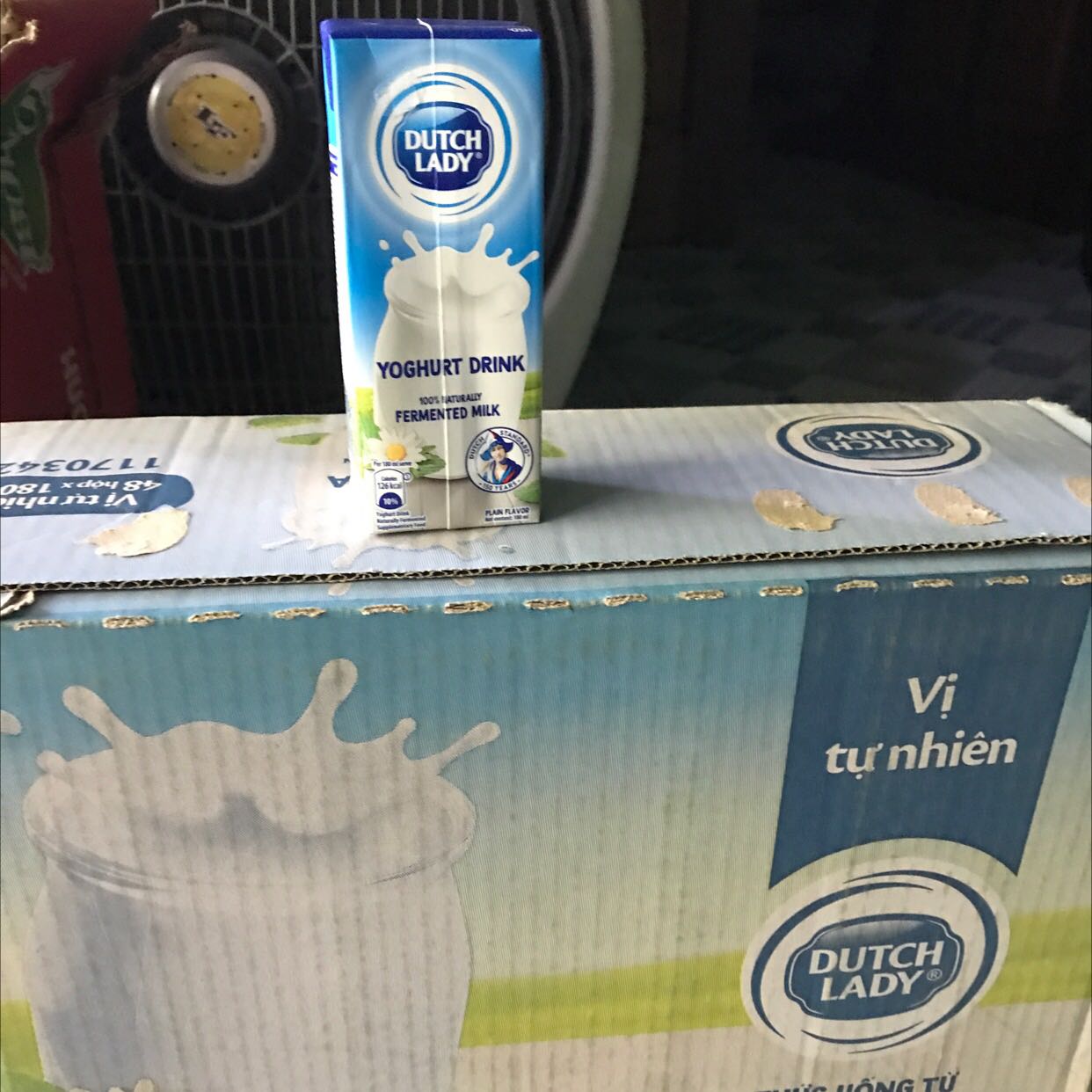 Nhận hàng còn nguyên vẹn , giao hàng nhanh, sữa uống ngon, cháu bé nhà mình thich.