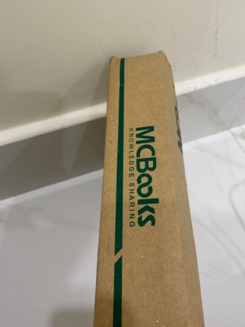 Sách đẹp, không quăng góc, mới tinh 
Được thêm voucher nữa ạ