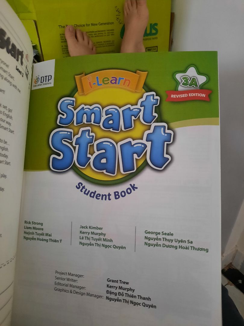 giao cực nhanh. 
nhưng giá đắt hơn ở trường học