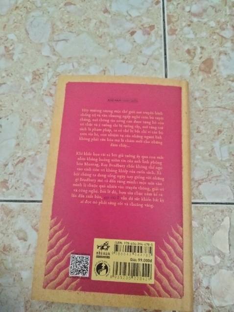 Cảm ơn bạn rất nhiều về cuốn sách bìa cứng và đẹp nữa, giao hàng shipper rất tốt