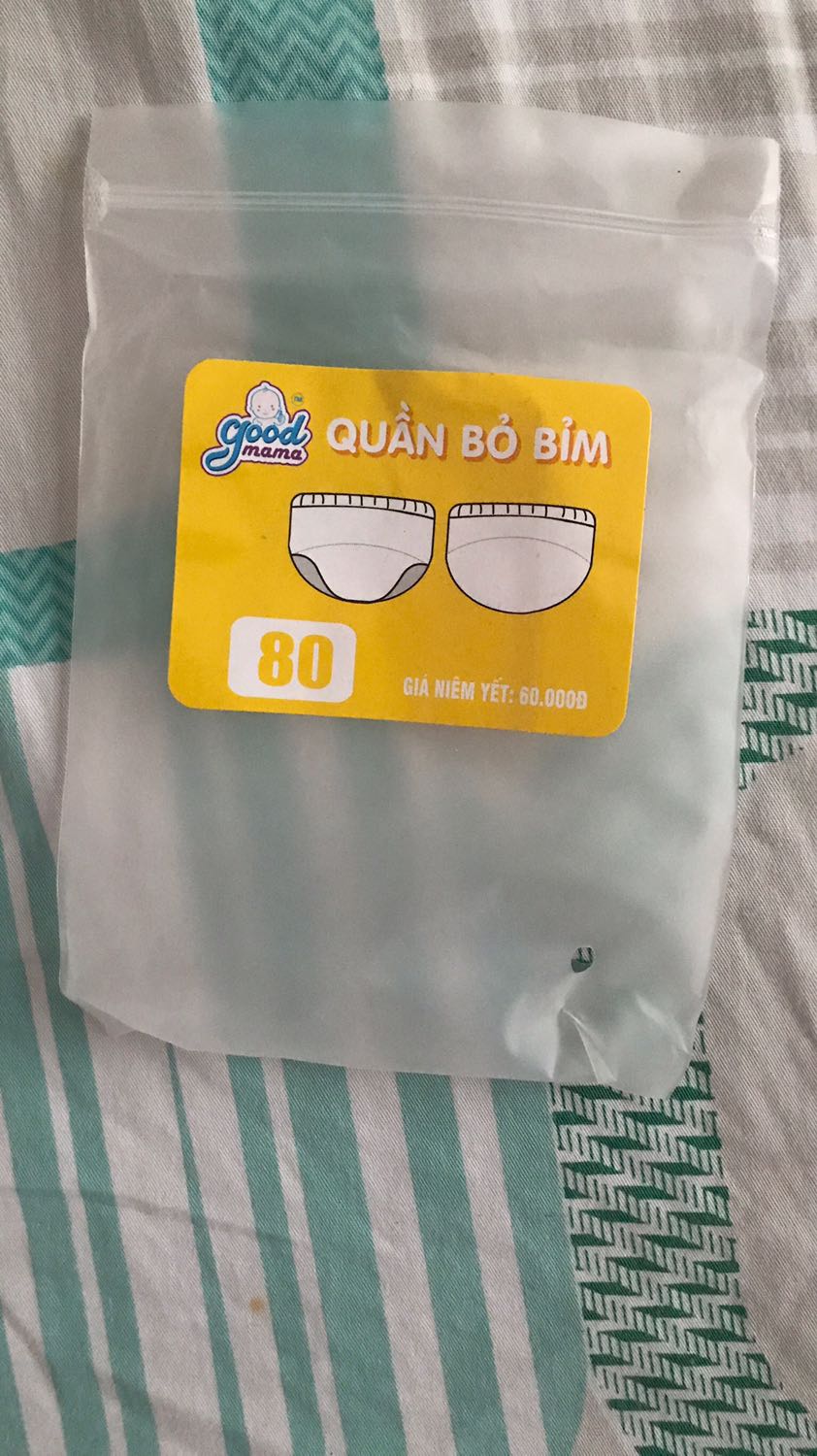 Bao bì khác với hình ảnh đăng. Quần giống với hình . Bé nhà mình 5,5kg mà mặc có vẻ chật .