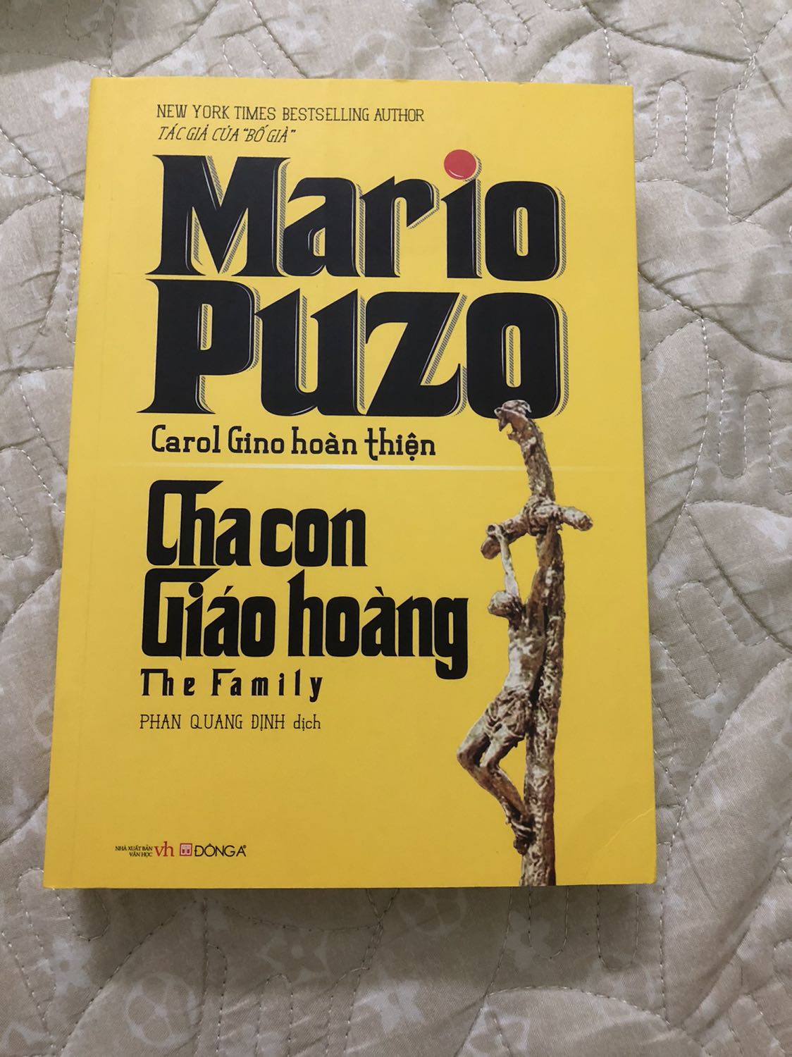 Review sách Cha Con Giáo Hoàng của Tác giả Mario Puzo 7 Cha Con Giáo Hoàng3