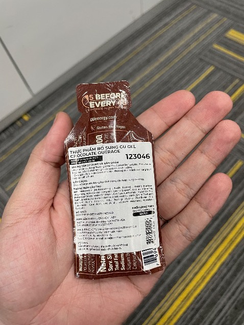 Mình mới nhận được hàng Gel Gu này, vị socola này uống rất dễ chịu, ngon, giúp mình tỉnh hẳn lên luôn ấy