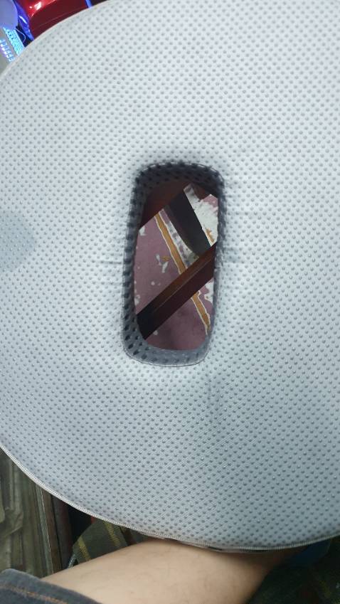 Thiết kế đẹp,độ đàn hồi cao.ngồi thấy thoải mái vô cùng .mẹ mình rat thik.chuẩn bị mua 1 cái thứ 2 tặng mẹ thôi