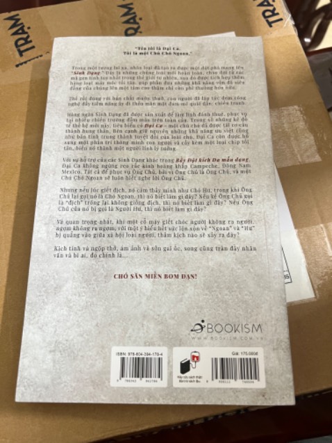 Giao hàng nhanh, đóng gói chắc chắn.
Sách cầm chắc tay, hình thức trình bày cùng chất lượng in tốt, nội dung hấp dẫn.
Nói chung tuyệt vời không có gì để chê