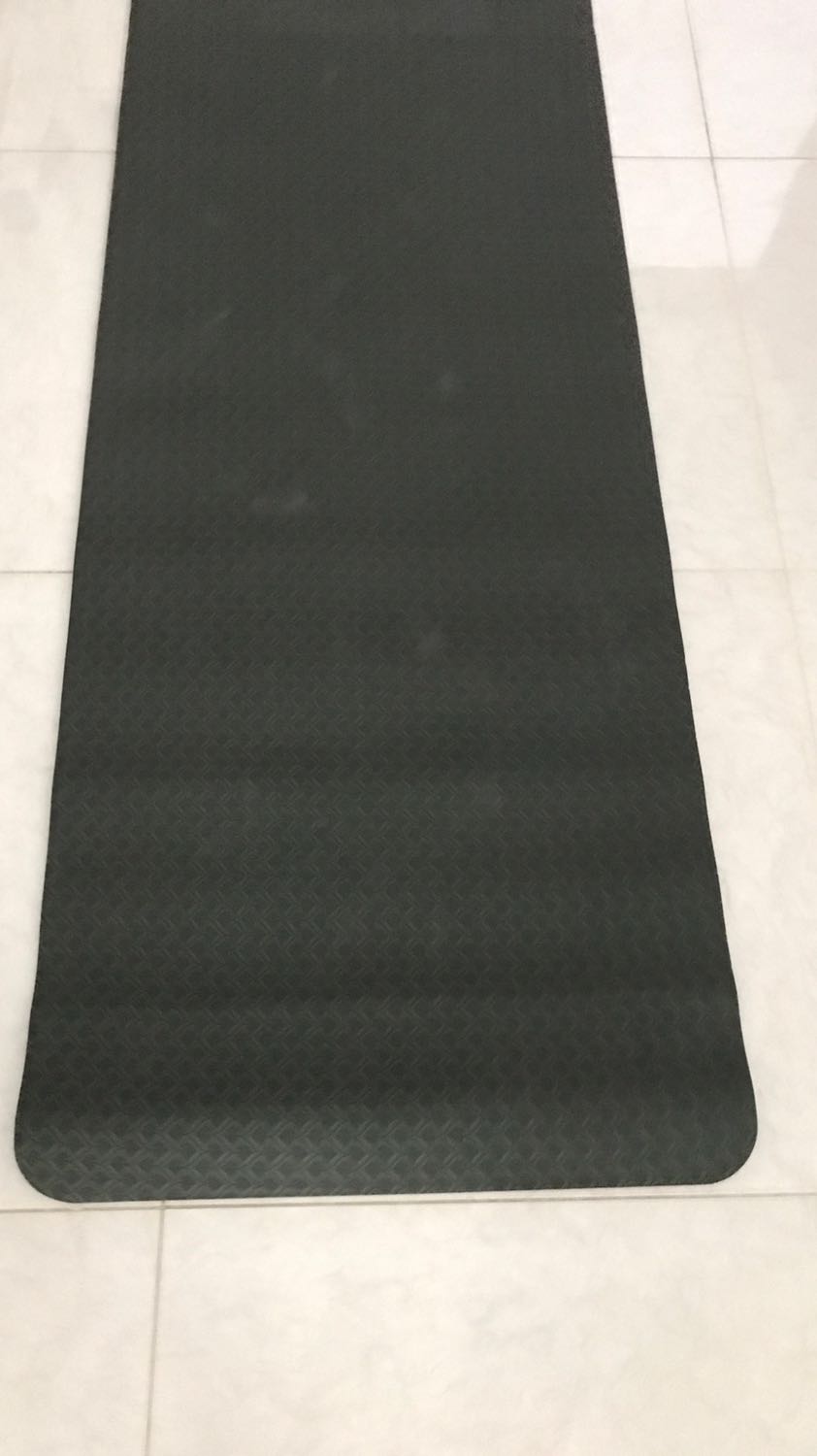 Đã nhận được nhưng rất lâu, mua từ 11/08 đến 20/10 mới nhận dc. Mình đặt xanh lá nhạt giao màu xanh đen. Chất lượng cũng tạm.