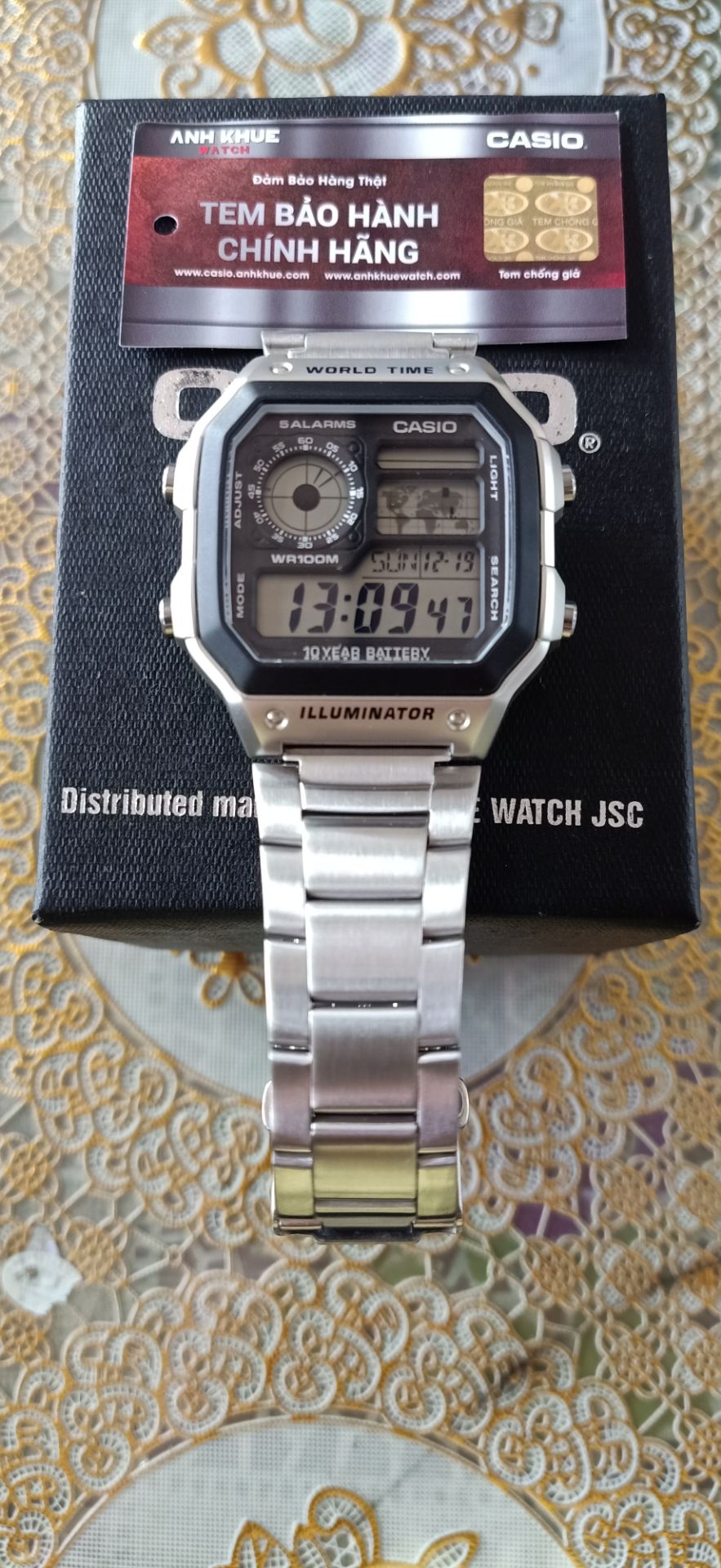 đúng chính hãng. giao hàng nhanh đồng hồ rất đẹp không chê đâu được