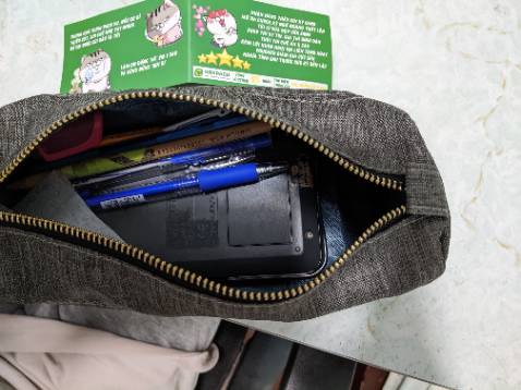 Đã nhận được sản phẩm, shop giao nhanh mỗi tội hộp đến tay hơi nát chắc do vận chuyển. Chất liệu tốt và có mùi khá thơm nx, may mua đúng dịp sale hehe