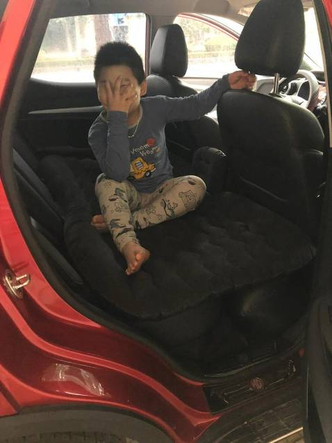 Đệm khá ok nhà có bé nhỏ hoặc hay đi đường xa nên mua nhé