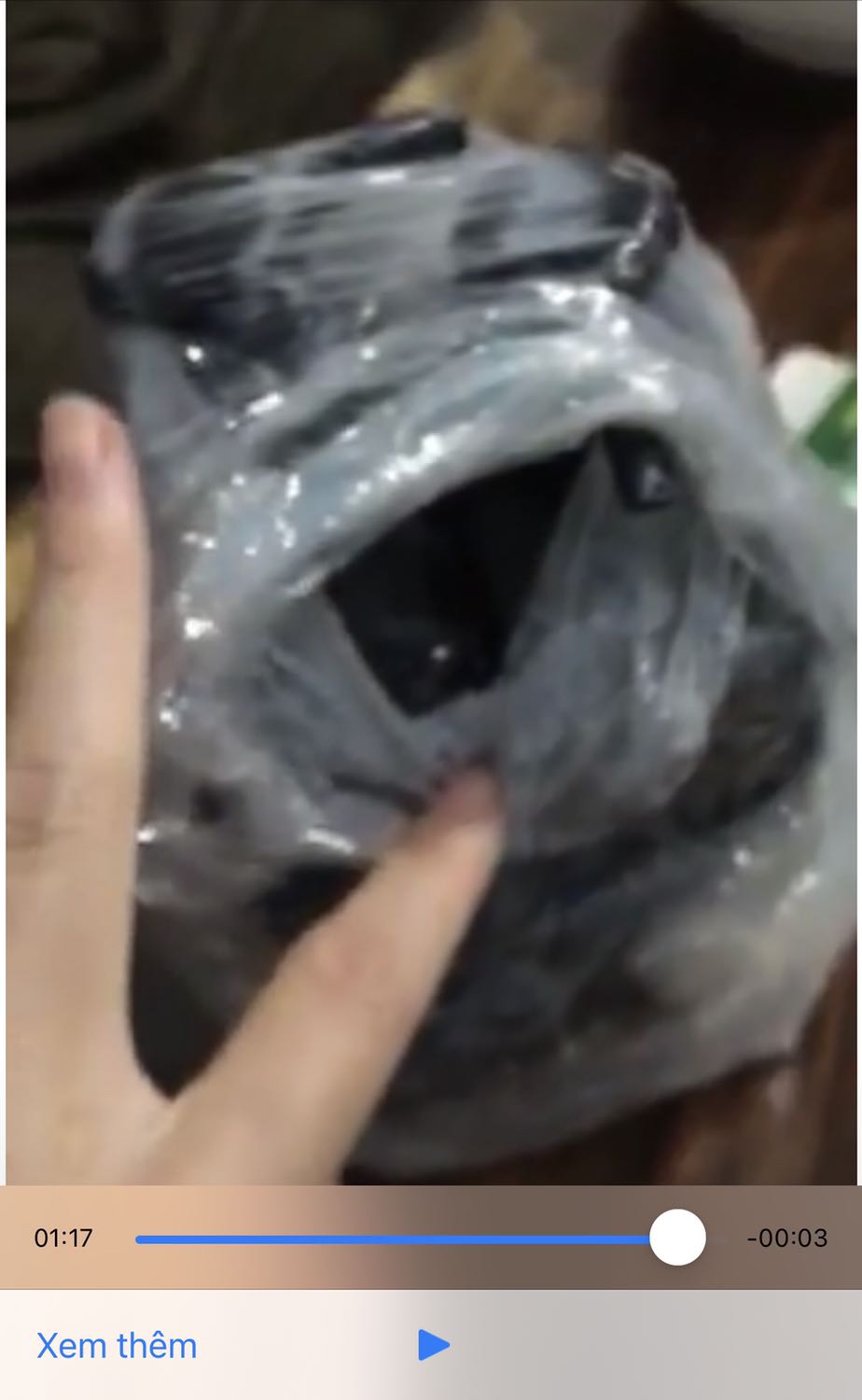 Vận chuyển bị đổ dầu gội Vận chuyển bị đổ dầu gội