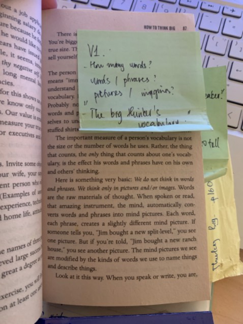 Mình đã mua cuốn này 2 lần. Lần này mình mua để tặng học trò. Sách rất đang để đọc.Cho mình nhiều bài học và ý tưởng cho nhiều lĩnh vực khác nhau trong cuộc sống. Mọi người sẽ có cách nhìn nhận khác nhau về chữ BIG - THINKING BIG - Suy nghĩ lớn.