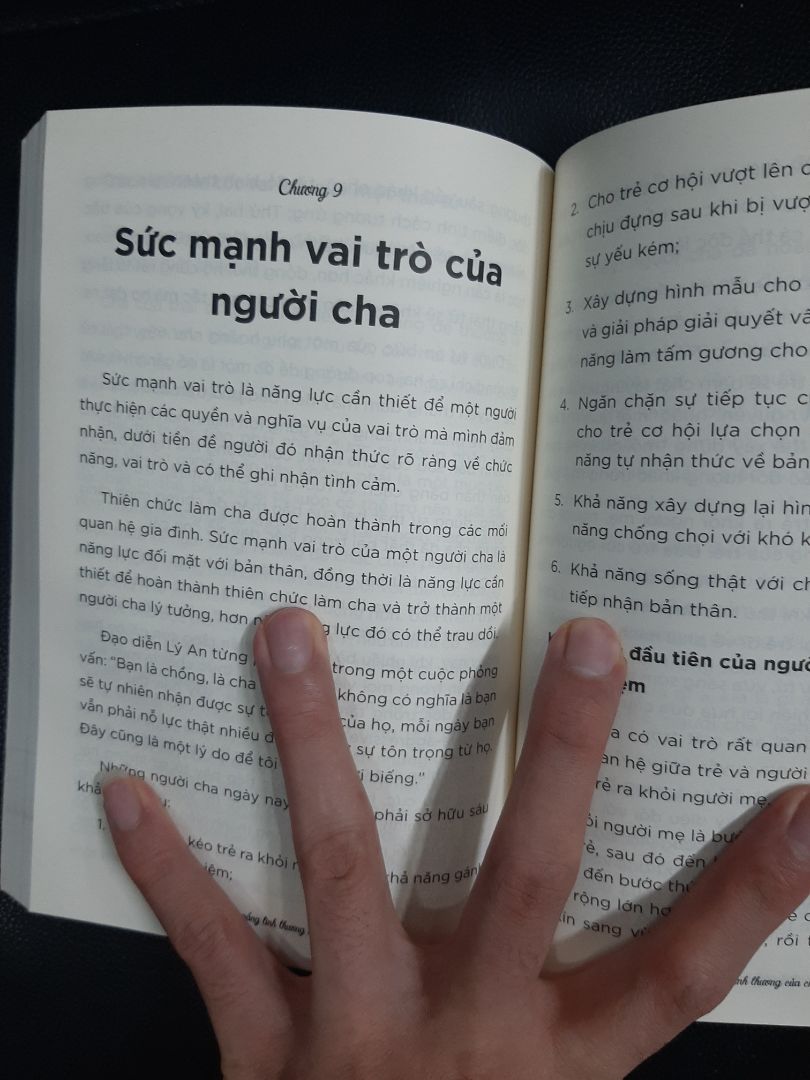 sách hay cho bác nào chuẩn bị và đang làm cha tham khảo nhé, sức ảnh hưởng của người cha đối với con sẽ thâm vào xương tủy của chúng và đi theo chúng đến hết cuộc đời, chích sách nếu thiếu vắng tình thương của cha