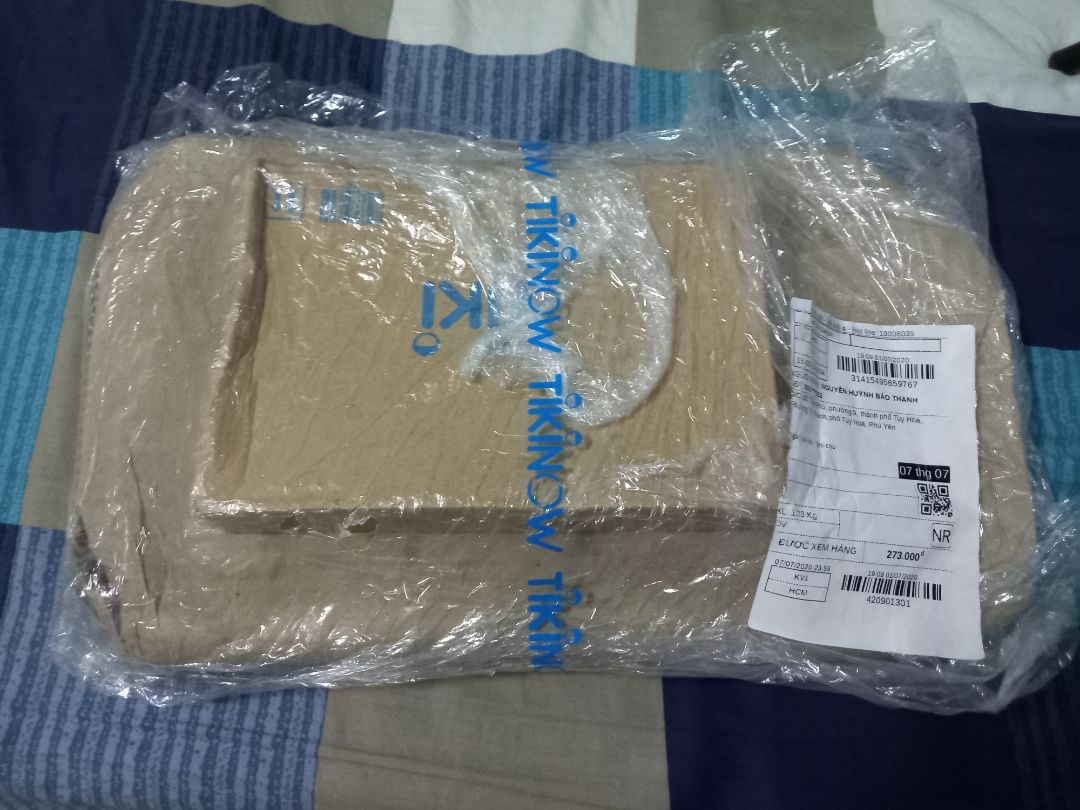 hàng về khá ngon, nhưng mà màu Marco không đóng nắp hộp, may mà ko bị gãy màu.
TUY NHIÊN VẪN ĐÁNH GIÁ 5☆ CHO SHOP?