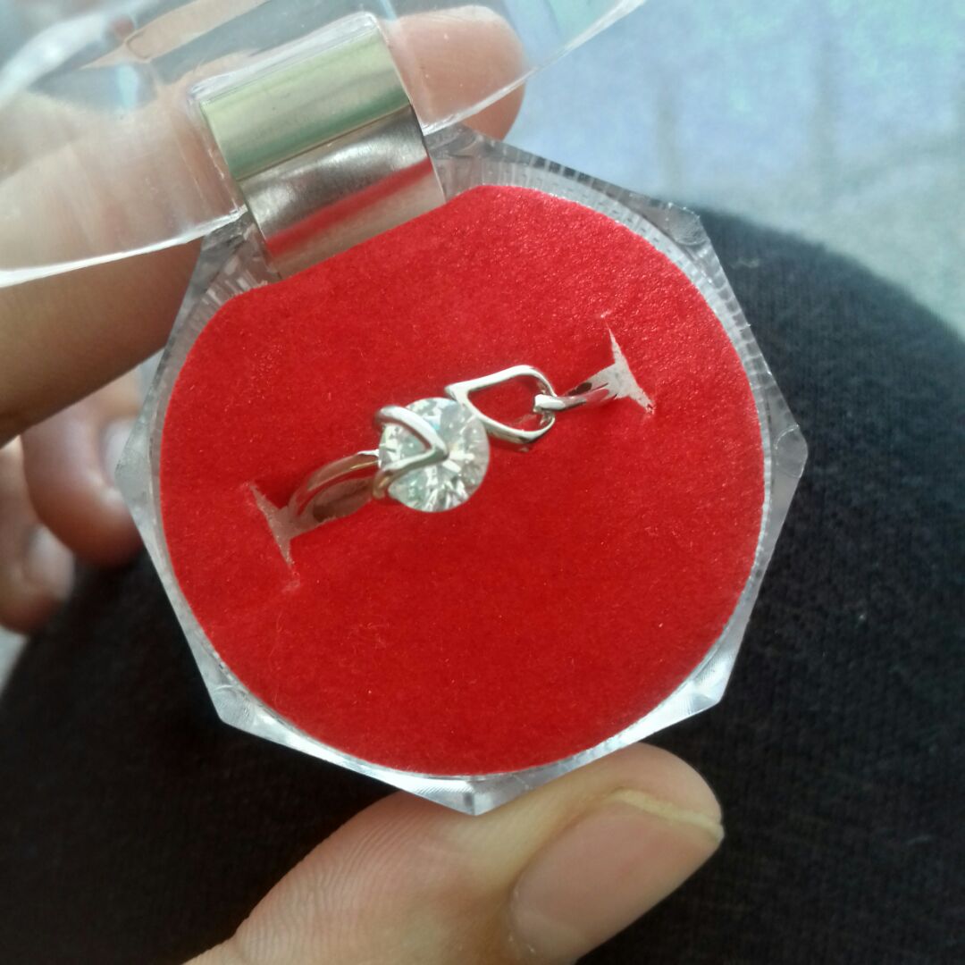 Hàng rất đẹp, đóng gói kĩ :3
Ship khá là nhanh :>
Mốt em sẽ ủng hộ típ '^'