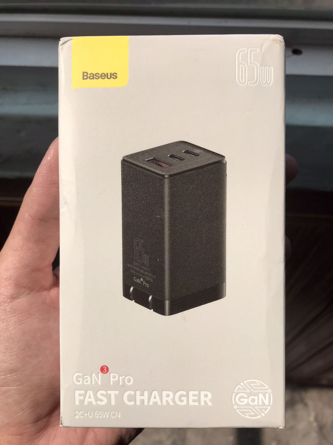 Hoàn hảo, đúng loại GaN3, cục sạc nhỏ gọn nhưng sạc nhanh cực kỳ, sạc iphone không nóng máy như cục sạc chính hiệu. Từ nay xin zã từ cục sạc iphone. Trong hộp có tặng kèm 1 dây sạc usb type C với công suất 100W