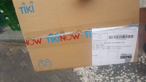 Mình thấy nhiều người mua nên mình theo. Nói chung thì áo đẹp, đày, *** hơi xốp, chữ cũng ko mịn lắm. Thấy phù hợp cho fashion học sinh với sinh viên. Shop nhiệt tình. Cho 5 sao nhưng cố gắng khắc phục mấy cái lỗi mà mình đã nói ở trên nha. -_-