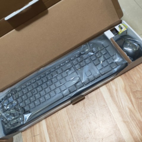 Đóng hàng rất có tâm
Phím bấm khá nhạy
Mua đáng đồng tiền bát gạo
Sẽ ủng hộ Shop nhiều