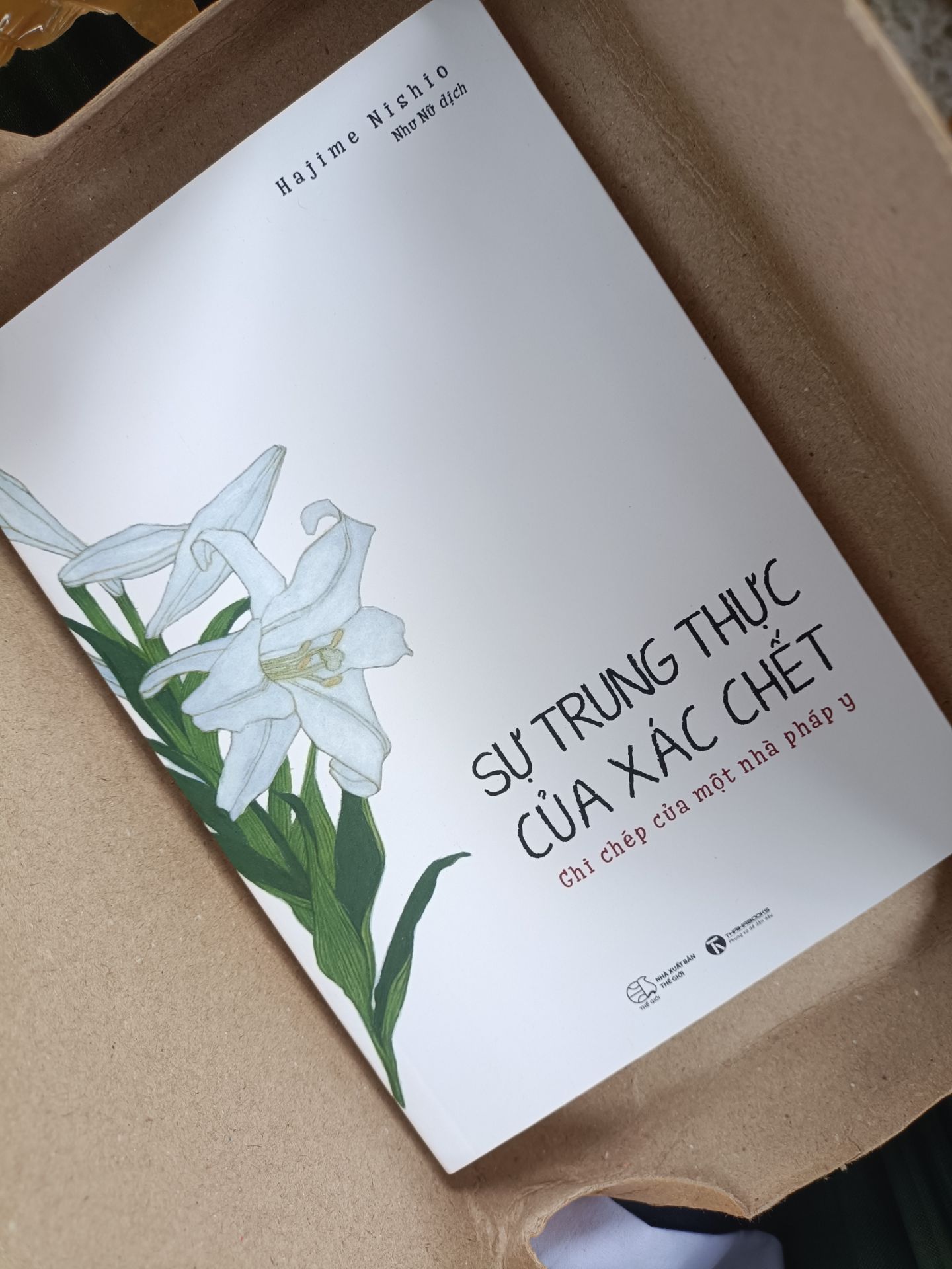 giao nhanh, sách chất lượng cao nhưng đóng gói kỳ lắm nha ạ