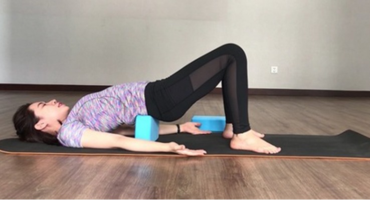 So với mức giá thì mình hài lòng với chất lượng sản phẩm. Gạch dùng khác ok, ko có mùi
Sử dụng khá êm ái, động tác nằm lên cũng ko bị đau lưng So với mức giá thì mình hài lòng với chất lượng sản phẩm. Gạch dùng khác ok, ko có mùi
Sử dụng khá êm ái, động tác nằm lên cũng ko bị đau lưng