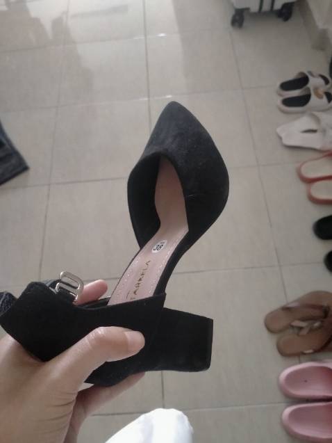 Chất vải mềm mang khá thoải. Dây quay khá chắc chắn