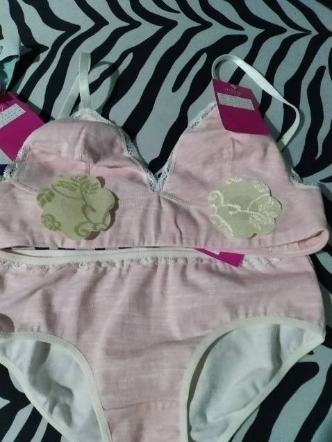 Kieu dang dep, mau sac da dang , chat lieu men min