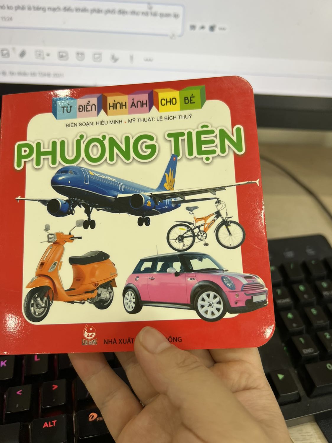 Sách đẹp nên mua cho trẻ
Bé nhà minh rất thích