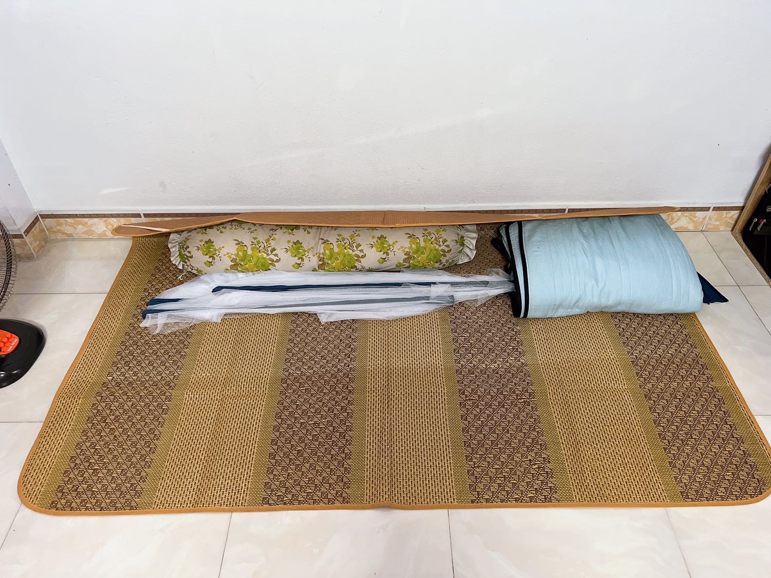 Chiếu rất đẹp, đường may rất tỉ mỉ, thank shop tặng thêm túi hương cho mình.
Tiki giao hàng đúng giờ, chất lượng dịch vụ rất hài lòng.