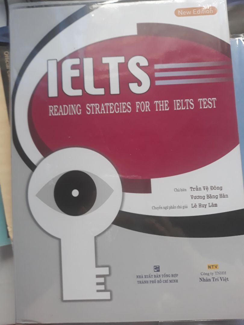 Sách in đẹp rõ ràng, nội dung lướt qua khá ổn. Bổ ích để luyện từng dạng trong reading. Đóng gói chắc chắn