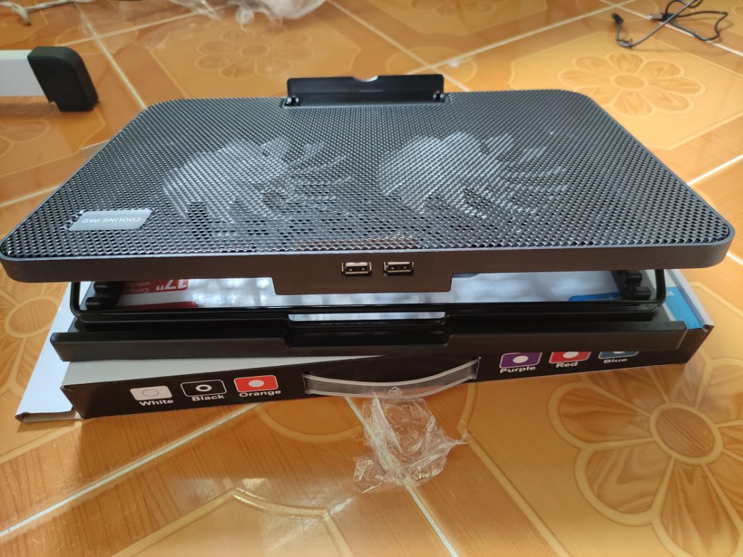 tiki Đóng gói kỹ,  giao hàng thần tốc, quạt chạy êm, tản nhiệt khá ổn, dùng 2 ngày rồi, cảm nhận quá tốt trong tầm giá.
chất lượng về lâu dài chưa biết thế nào. 
sẽ ủng hộ shop nữa!