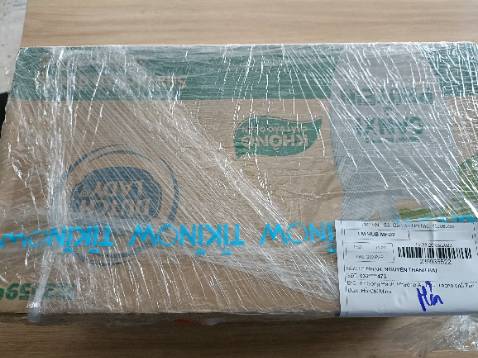 Sữa uống ngon, vị béo, mới đặt hồi trưa mà sáng mai anh shipper giao tới rồi, thùng 48 bịch mà có 300k à, mua trên tiki rẻ hơn nhiều so với ở ngoài, rất hài lòng với cách phục vụ của tiki 👍👍👍