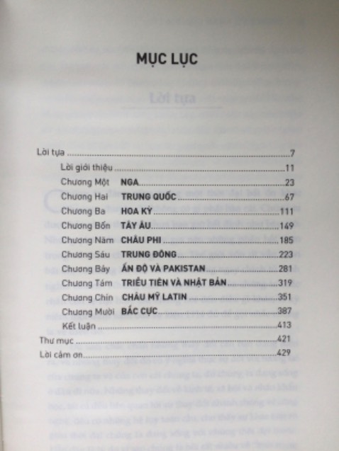 “Nói nhanh cho vuông, đây là một trong những cuốn sách hay nhất về địa chính trị bạn có thể tưởng tượng: đọc nó cũng giống như một nguồn ánh sáng rọi vào tâm trí của bạn… Marshall có cái đầu mạch lạc, sáng suốt và sở hữu một năng lực gần như thần bí là có thể làm cho bức tranh toàn cảnh trở nên dễ hiểu và mạch lạc… Cuốn sách này, bao quát một chủ đề phức tạp như vậy, thật kinh ngạc là tôi đã không thể buông cuốn sách cho tới khi đọc xong… Tôi không thể tìm ra một cuốn sách nào khác có thể giải thích tình hình thế giới hay hơn.” - Nicholas Lezard (Evening Standard)
   Trên là trích dẫn nhận xét của người ta, còn mình thì thấy nói hơi quá. Đồng ý rằng đây là cuốn địa chính trị khá hay. Thích hợp để tìm hiểu tình hình Nga, Nato, và bla bla hiện nay.