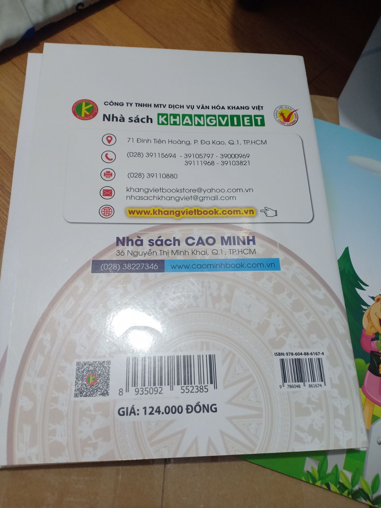giao hàng nhanh, gói hàng chắc đẹp, sách hay bổ ích, rất đáng tiền
