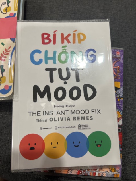 Giao hàng trong 2 ngày. Mình chưa đọc nên k có bình luận về nội dung nhé ạ 😅