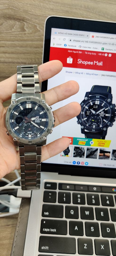 Sản phẩm đẹp, đeo đầm tay, +10 điểm trưởng thành khi đeo mẫu đồng hồ dây kim loại này. Có thể mua thêm dây da để thay đổi cho mới mẻ.