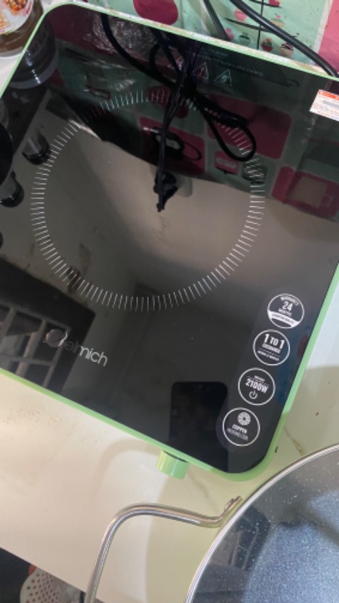 Bếp này mới gọi là bếp này! Cái núm vặn nó thay phím bấm nên rất tiện dụng. Vừa kiểu hơi hướng như nấu bếp gas ngày xưa. Đặt hàng giao trong 1 tiếng. Tiki giao hàng 2h khiến tôi rất hài lòng.