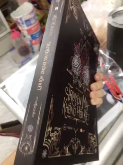 Sách có trầy xước nhẹ nhưng quan trọng là nội dung ☺️🫰