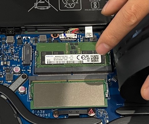 Ram dùng được, tương thích với laptop. Tuy nhiên hộp đựng hơi rỗng, nguy cơ va đập ram ảnh hưởng chất lượng ram. Tuy nhiên cái của mình dùng tốt nên cho 5 sao