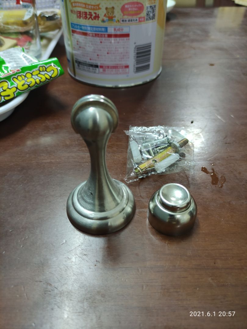 Hàng nhận không giống hình, nên về nhà lắp không được.