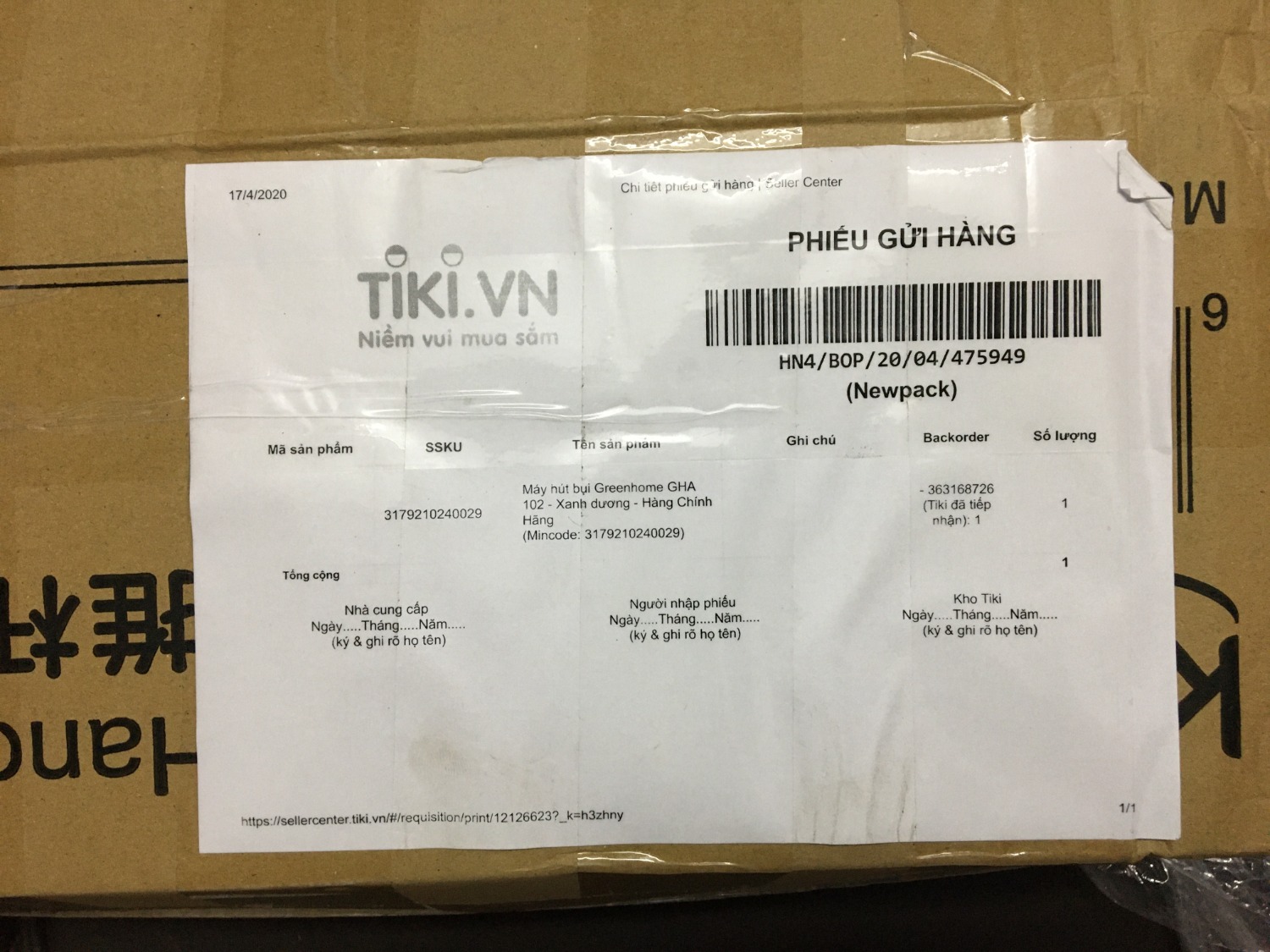 Mình đặt máy hút bụi Greenhome màu xanh dương thì Tiki giao máy hút bụi Kobofun màu xanh lá. Thất vọng toàn tập! Yêu cầu Tiki liên hệ đổi trả hàng đúng như mình đặt.