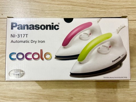 Bàn ủi gọn đẹp, cầm vừa tay, độ nóng cao, nút điều chỉnh thuận tiện, lớp tráng đáy bàn ủi rất tốt. Bàn ủi này phục vụ tiệm may nên sẽ nhanh chóng biết độ bền bàn ủi. Đáng mua.