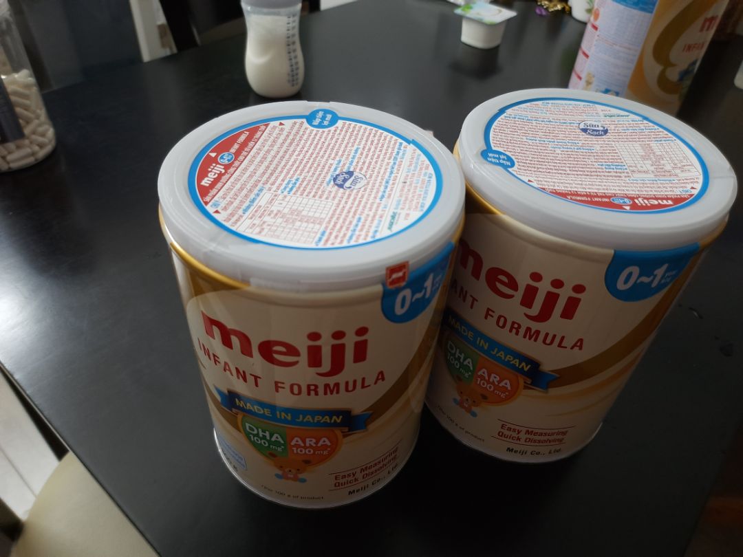 Hàng đúng như thôg tin mô tả. Nhân viên giao hàng nhanh đúng thời hạn, và lịch sự.

Dịch covid hoành hành, k ra ngoài chỗ tạp hóa bán sữa nên mình lên tiki đặt sữa meiji cho cu cậu ngay và luôn.

Lúc đầu thì cũng hơi lo về sữa giả, nhưng nhận hàng và sử dụng xong thì yên tâm hẳn ra. Ngoài ra bên ngoài hộp sữa có tem niêm phong của nhà cung cấp nữa nè. Nếu dịch covid vẫn còn tiếp diễn thì mình sẽ tiếp tục ủng hộ shop tiếp. Thank you chụt chụt.

Ai đọc bình luận xong cho mình xin 1 sub trên kênh youtube AIOChannel (có ký hiệu vòng tròn đỏ và chữ A bên trong kèm phông nền xanh nhạt) dùm mình nha. Thank you chụt chụt.

Kết 100/100