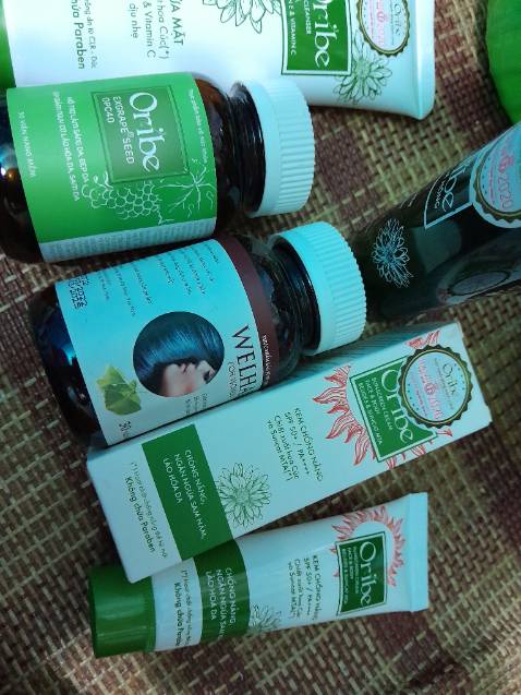 Mình dùng nhiều sp của Oribe thấy rất ổn, ko kích ứng, sp uống này thì mới dùng có 1 lọ nên mình ko dám đánh giá nhiều, có điều uống da mịn màng, muốn thấy tác dụng giảm sạm nám chắc phải dùng thêm ạ