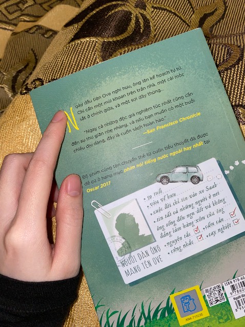 Mua ở tiki siêu rẻ luôn á. Chất lượng sách ổn, vẫn hơi bị in chữ trang sau 1 xíu. Gáy sách dán keo hơi cẩu thả tí thôi nhưng dùng vẫn okela lắm. Có bookmark nữa nha