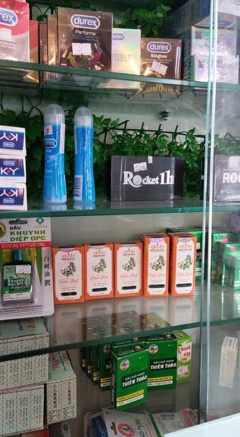 Sản phẩm phù hợp với giá tiền
Ké tí : Tinh dầu Tràm Trà nguyên chất Huế Royal chiết xuất từ lá tràm trà, 100% thiên nhiên. Dùng để xông nhà thơm, chống ẩm mốc. Phòng ngừa ho, cảm, các bệnh ngoài da cho trẻ nhỏ, kháng khuẩn, trị các bệnh ngoài da. Nhiều công dụng khác nhau. 100% từ thiên nhiên. Không hóa chất bảo quản.Bán trực tiếp: ***