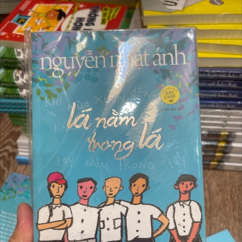 Quyển sách này rất là hữu ích đối với lứa tuổi thanh thiếu niên. Ngày xưa mình đã từng đọc nó và rất là thích. Bây giờ mình mua tặng cho các em miền núi hy vọng rằng các em cũng sẽ thích nó và giúp ích cho tương lai các em sau này. Shop giao hàng nhanh đóng gói cẩn thận