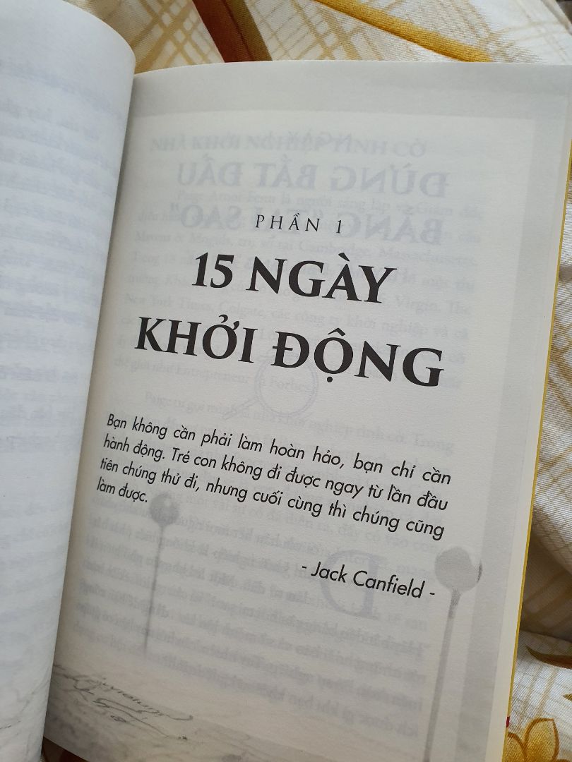 thấy ra là mua luôn, mỗi cuốn sách đều hữu ích với mình. Hy vọng cuốn này cũng mang tới điều tương tự. Tập tành khởi nghiệp nhận được tài liệu đi kèm hay quá