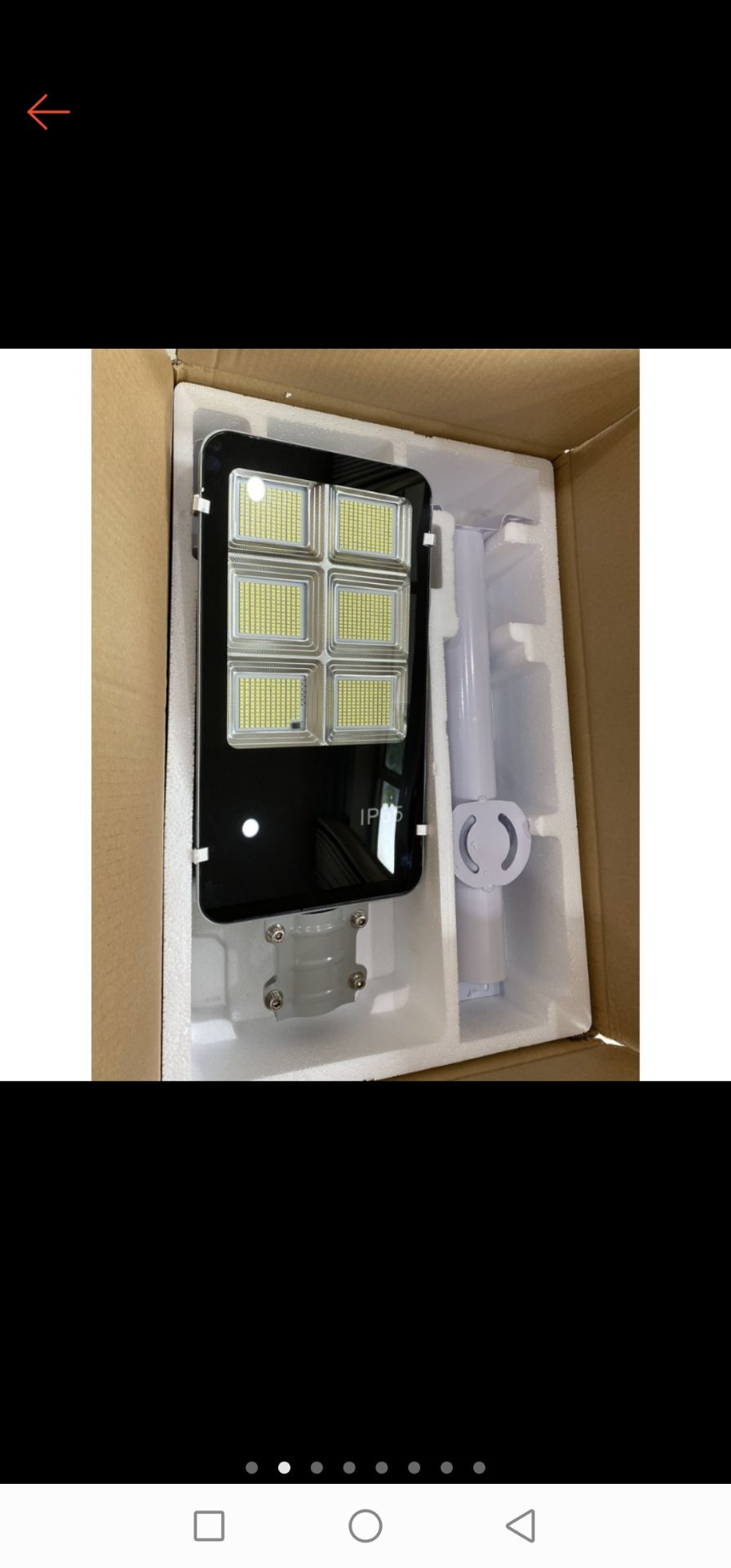 Đèn giá rẻ hơn các shop khác, sáng được diện tích rộng, thời gian lâu.
Đã mua ở shop 5 bộ, xài ok nên giới thiệu lần lượt cho hàng xóm. 
Cái đầu tiên nhà mình xài gần 2 năm rồi chưa phải sửa chữa hay điều chỉnh gì, tắt mở tự động, nên mua nhé các bạn. 
Cho shop 5 sao ạ