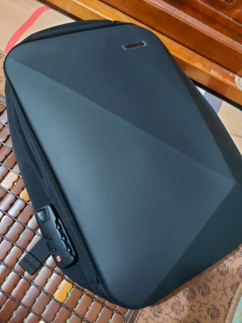 Balo đẹp, ngăn bên trong rộng rãi, chất liệu vải rất Ok, giá lại rẻ hơn nhiều so với thị trường, nên mua nha mọi người..!