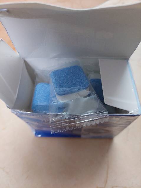 Hộp bị móp méo khi vận chuyển nhưng ko sao